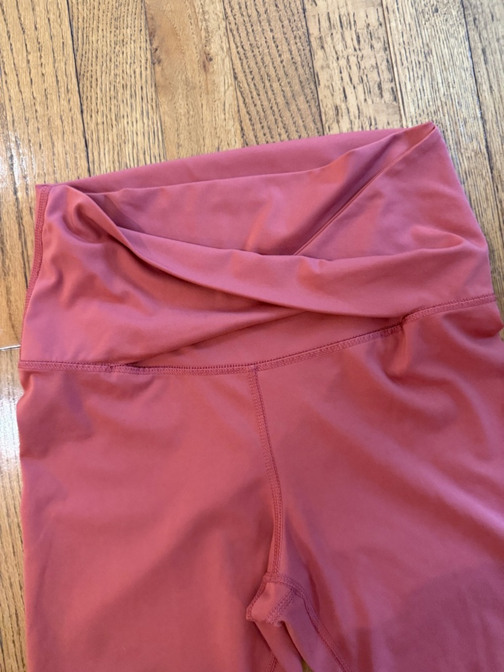 Yogalicious Luxe Women’s Twist-Waist Leggings Size Medium Rose Pink - Picture 2 of 5